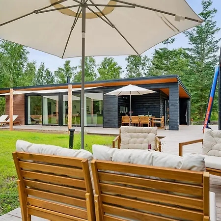 Beautiful Newly Built House By Boeslum